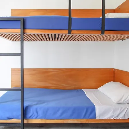 Ostal - Du Moulin Blanc Hostel Breszt