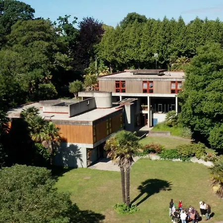 Ostal - Du Moulin Blanc Hostel