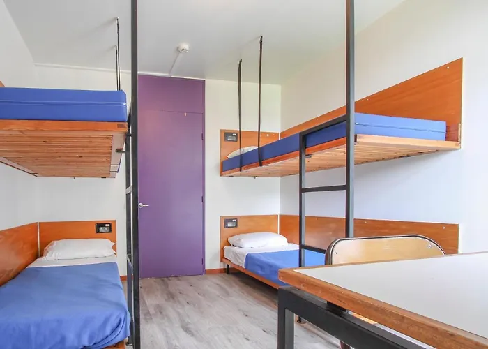 Hostel Ostal - Du Moulin Blanc Μπρεστ