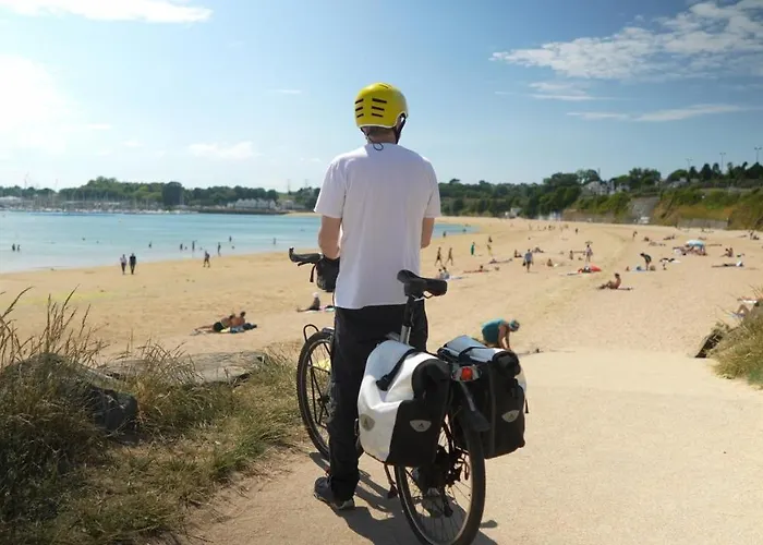 Ostal - Du Moulin Blanc Hostel Μπρεστ